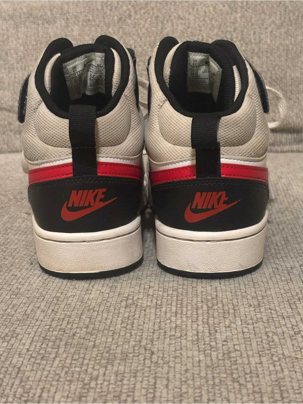 Kids Nike High-Top Sneakers size 6 Red Black & White